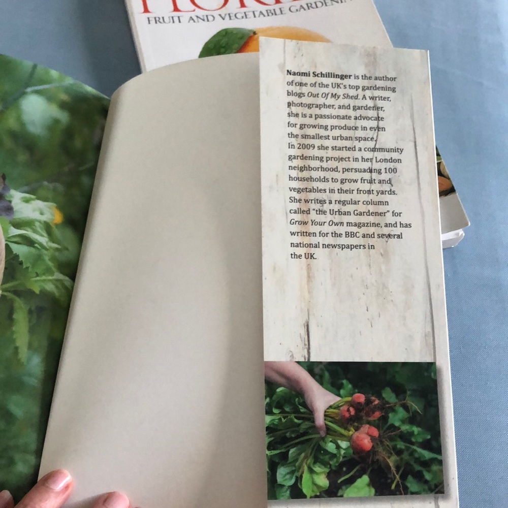 Gardening Book Bundle - Picture 6 of 13